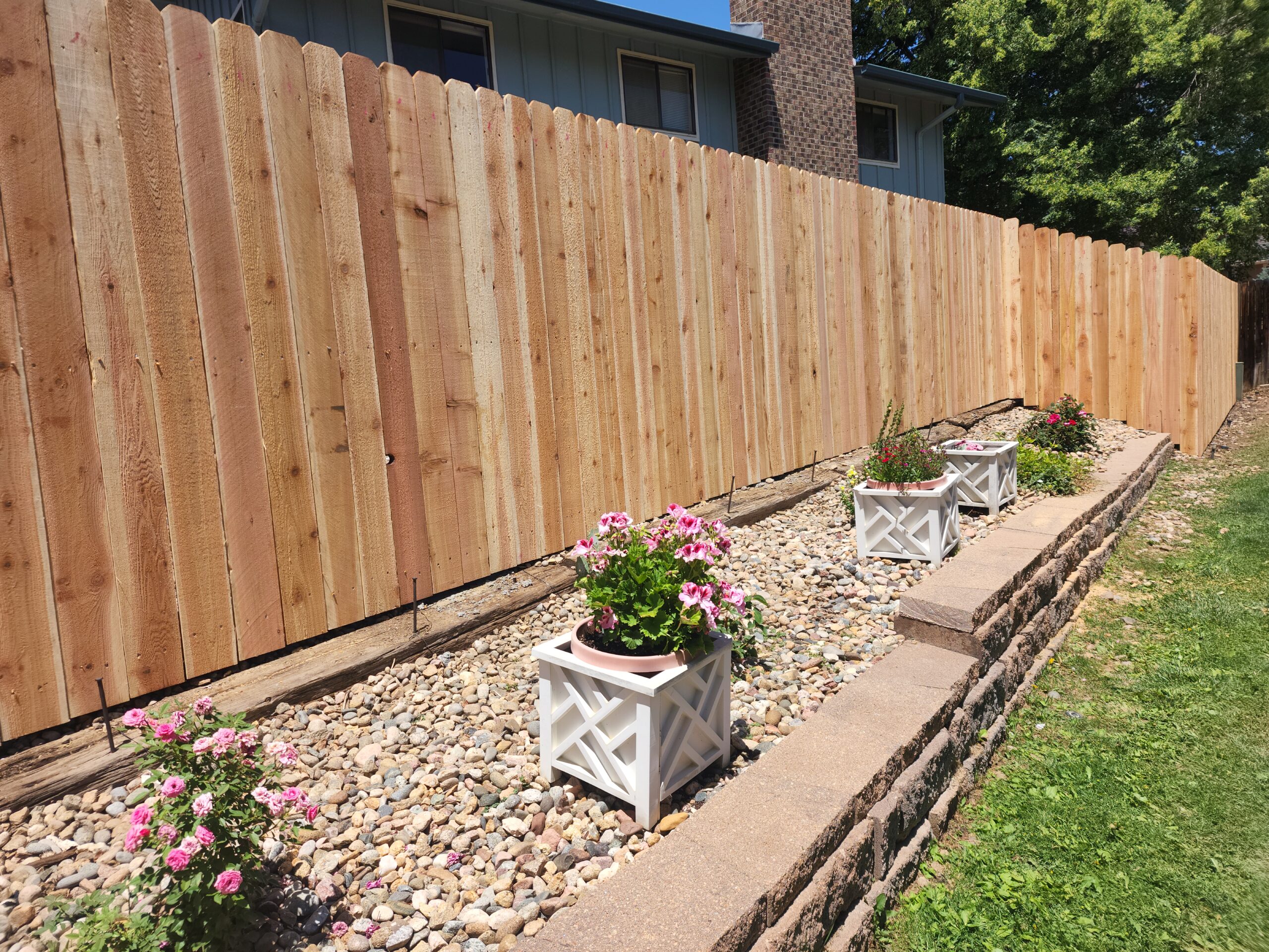 Cedar Fence Garden idea
Colorado fence installer
Denver family owned business
best cedar fence in Colorado
Dog ear privacy fence

